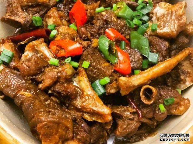 啤酒焖鹅,青红椒炒虾仁,冬笋肉丝尖椒这几道家常菜的做法
