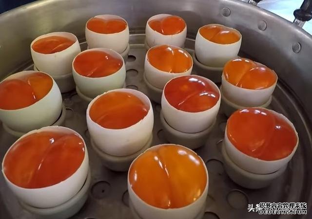因传说“成名”的小吃,曾经有钱买不到,现在8元买一堆