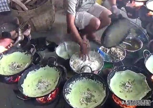 男子街边卖这种小吃,一个人负责10个锅!月入好几万