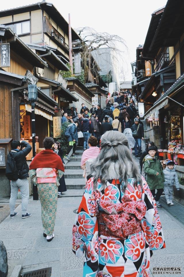 旅途中的茶泡饭-简单却温暖人心的日本治愈系文化