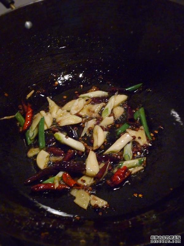 回锅肉最好吃的做法,好吃又下饭,一人吃一盘,越吃越想吃