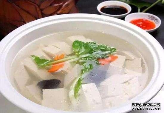 15种豆腐做的菜品，不管是家里还是餐馆都是比较受欢迎的