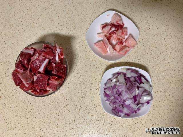 土豆和“它”天生绝配,每次做一锅连汤汁都吃光,家人都喜欢