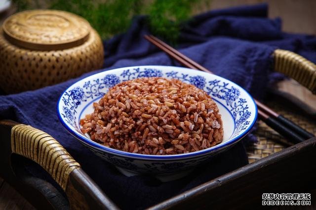 春天不想长胖，4道主食别错过，低脂饱腹，越吃越瘦