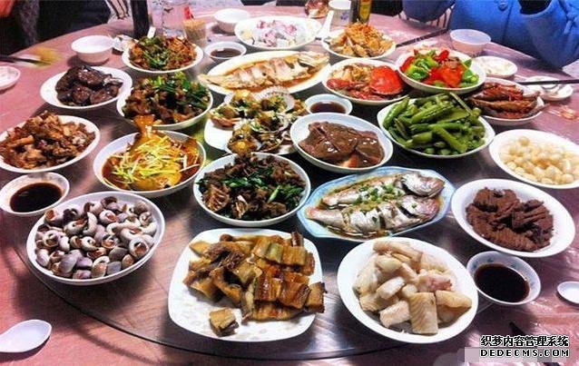 在美国,为啥中餐厅顾客爆满,韩餐厅却少有人去?老外的回答亮了