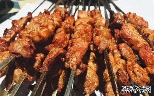吃烧烤时,“这几种肉”放心大胆点,造假可能几乎为零