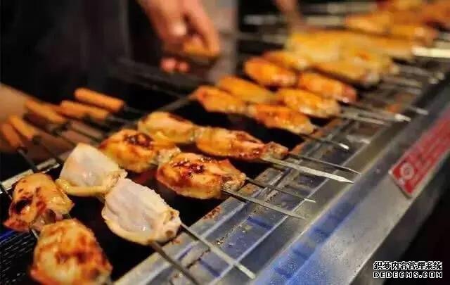 吃烧烤时,“这几种肉”放心大胆点,造假可能几乎为零