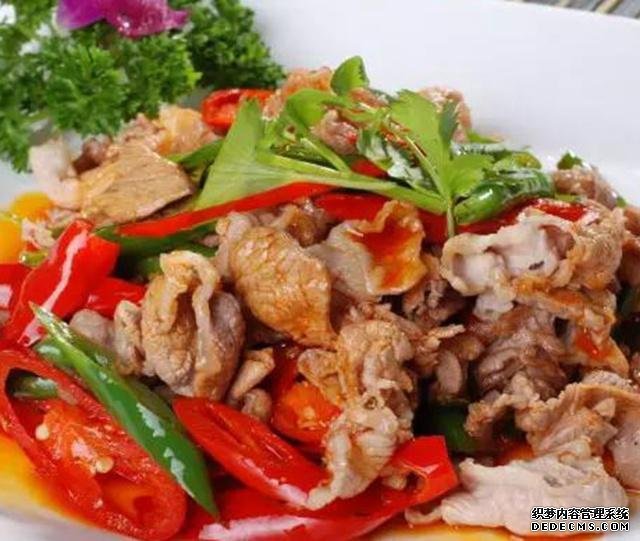 大厨告诉你:不管炒啥肉,别再用淀粉腌制,牢记这3点,鲜嫩入味