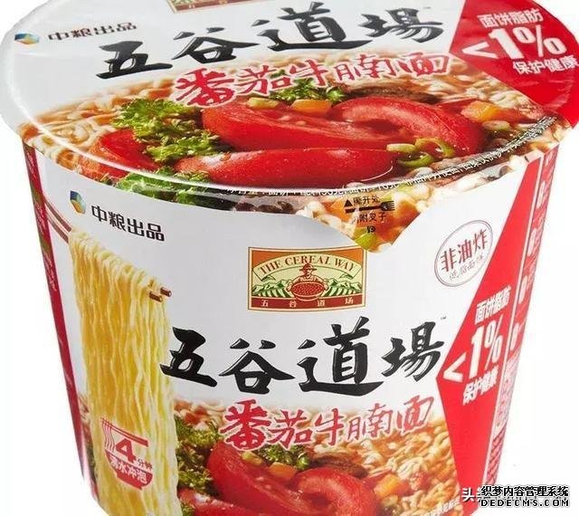 最好吃的5种“国产泡面”，白象方便面上榜，都是儿时的味道