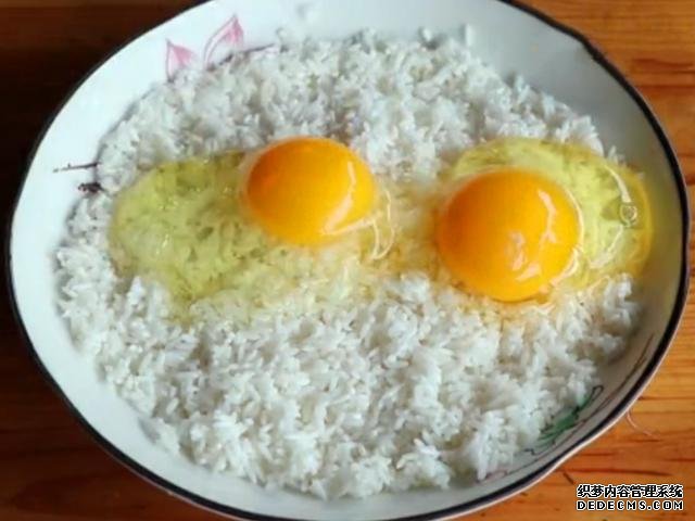 大米、鸡蛋和它搭配，不用煮不熬粥，简单一做太香了，出锅就抢光