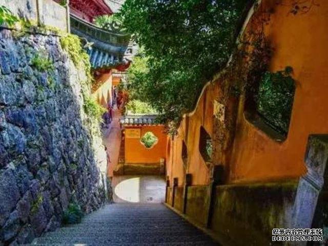 国内“零差评”5A景区,门票免费车票仅15元,小资旅行看过来