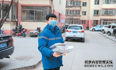 他们是防疫生活的摆渡人（网上中国）