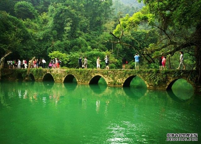 贵州的这个景点，原生态环境四季如春，景色不输云南海南