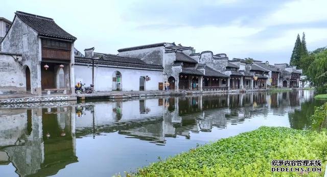 国内最原始古朴的7大古镇,穿越千年的古村落、茶马古道......