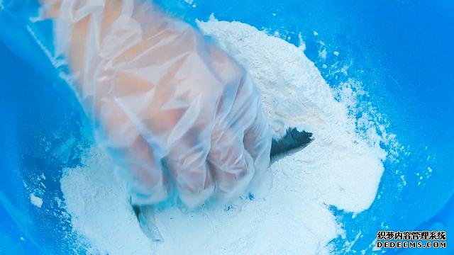 春节宅家中,捉了盆“水中人参”,宽油大火炸到焦香,很下饭