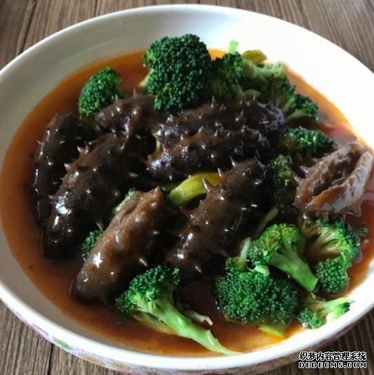 海参还能这样吃:详细泡发方法和做法步骤,滋补养颜,强身抗衰老