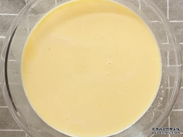 教你做超级简单的千层蛋糕,只用平底锅就能做,层层香甜,太好吃