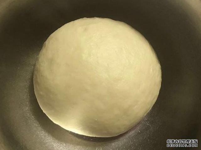 在家自制菠萝包,外酥里软,香甜细腻,比面包店的还好吃