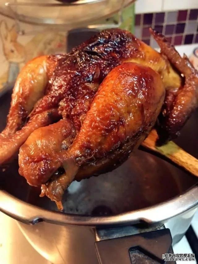传统的烧鸡怎么做,香料这样配,还是以前的味道,小白都学得会