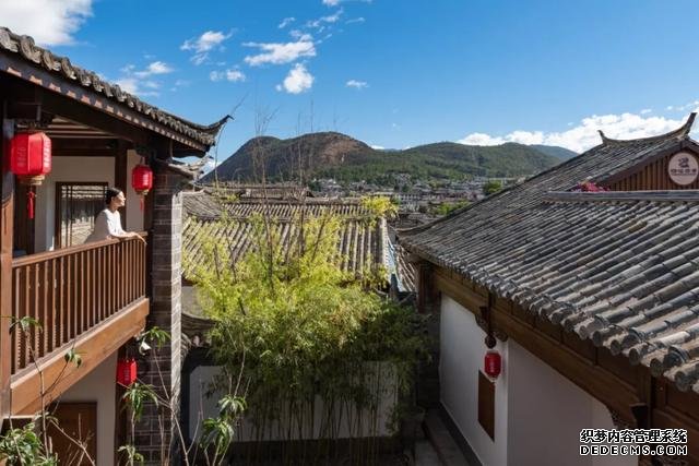 大理苍山下洱海边的白族院落民宿,去闻闻大理的春天丨泊心云舍