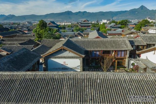 大理苍山下洱海边的白族院落民宿,去闻闻大理的春天丨泊心云舍