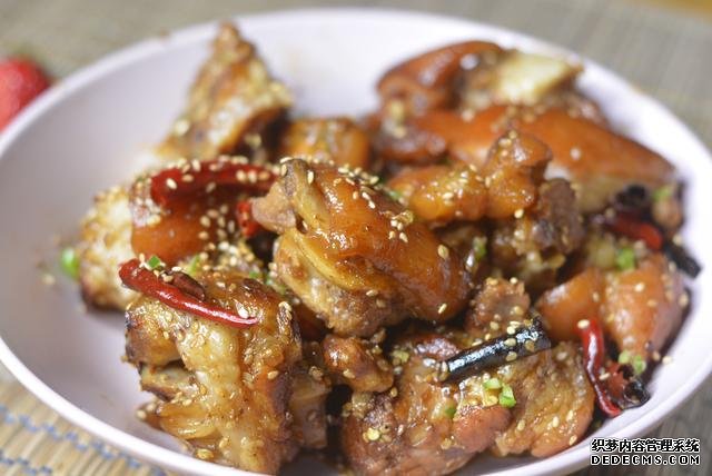 中国吃货最爱的下酒菜,在非洲“遭嫌弃”,白菜价都没人买