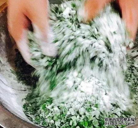 韭菜别再包饺子,教你一个新吃法,一口一个连挑食的老公都说过瘾