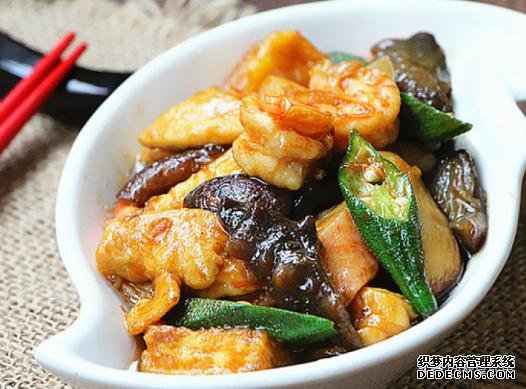 超赞美食做法推荐:八珍豆腐、美味咖喱鸡翅、美味溜肚片。馋了