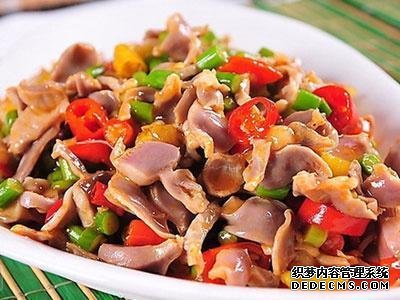 四道泡椒风味的菜品,相当有川菜特色和代表性,深受大众喜爱