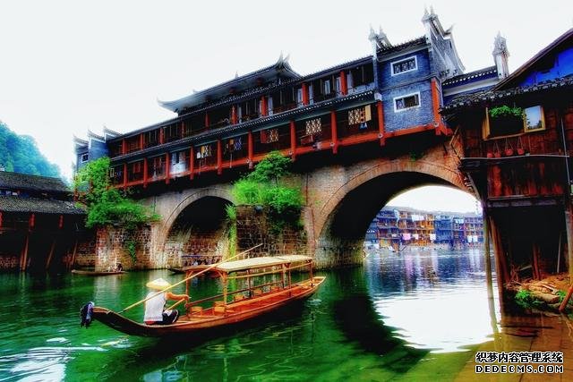 中国最美小城,比乌镇、周庄、丽江古城还美,沈从文笔下的边城