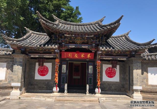 云南绝美私人花园,被誉为“滇南大观园”,现成著名旅游景点