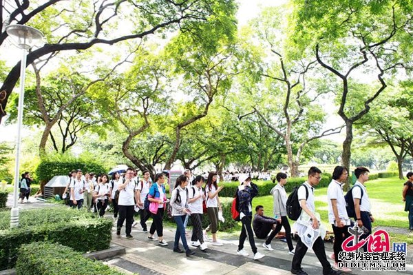 泰国国立朱拉隆功大学入学考试在昆举行