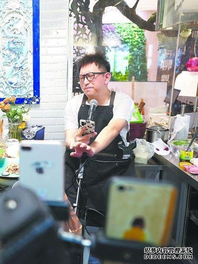 福建餐饮行业复工有招：“逼”出来的美食直播