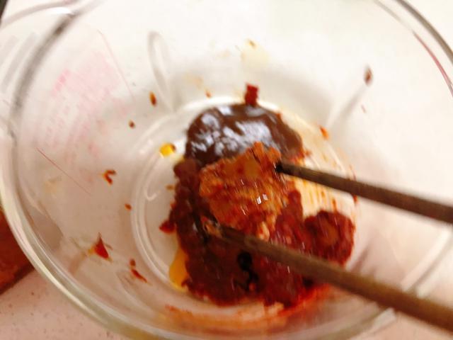 酱香饼这样做,不发面不揉面,香酥可口,再也不用买着吃