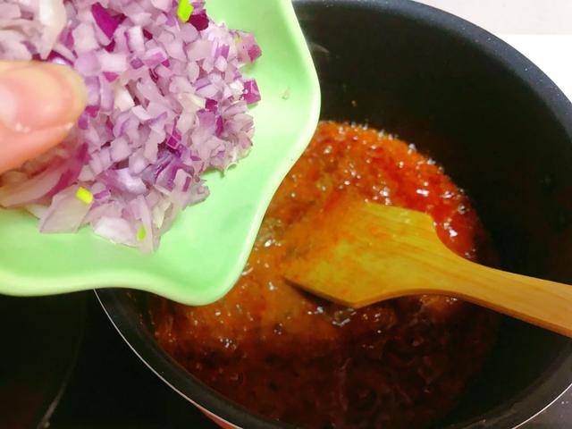 酱香饼这样做,不发面不揉面,香酥可口,再也不用买着吃