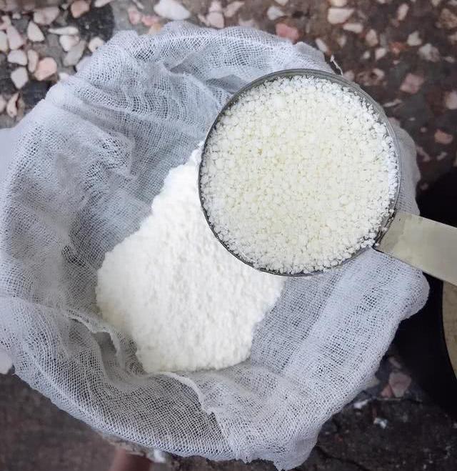 没有奶酪怎么办?我家从不花钱买,用牛奶自己做,成本低太多了
