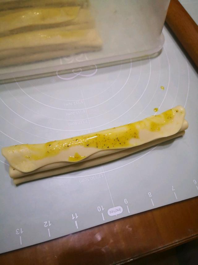 香喷喷的「手抓饼」的做法+配方,外脆里软,超级香
