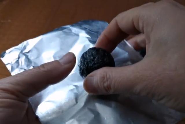 老左教你黑芝麻这样吃,每天一人一粒,简单方便保健养生