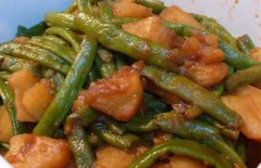 老少皆宜的土豆炖豆角