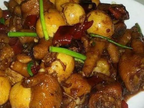 醋烧柿子椒,香辣鸡爪鹌鹑蛋,西红柿烧茄子这几道家常菜的做法