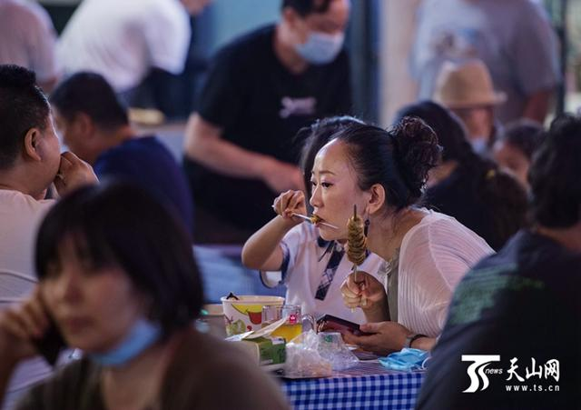 和田美食街落户昌吉