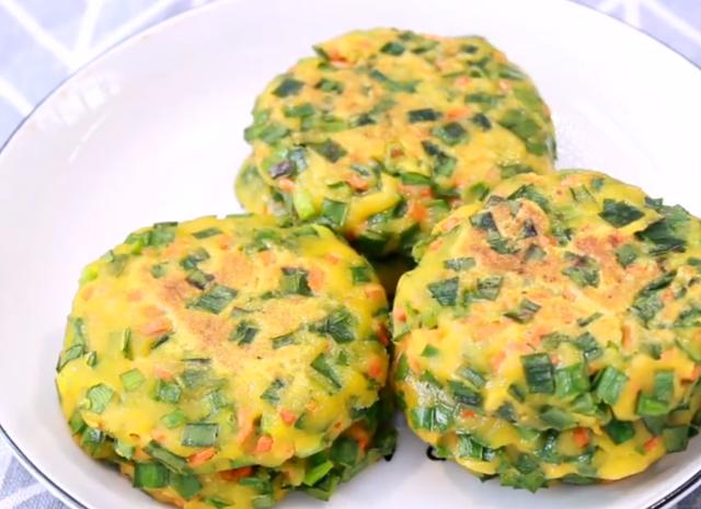 平时要多吃这蔬菜饼,简单营养,孩子吃长高个,女人越吃越苗条