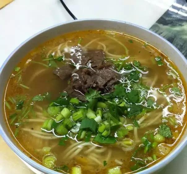 10块钱一碗的兰州拉面,究竟有多少利润?解开多年的疑惑