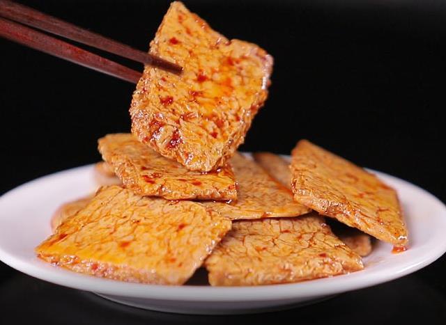 见到这4种小吃我从不手软,每次都成箱买,好吃又便宜就是难买到