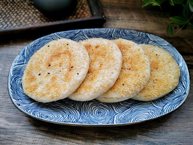 家常酥饼的简单做法,不用烤箱,层次分明,个个酥得掉渣