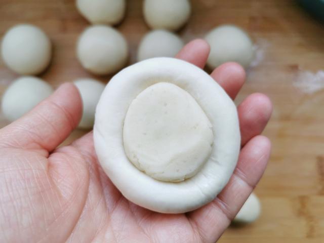家常酥饼的简单做法,不用烤箱,层次分明,个个酥得掉渣