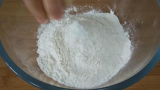 糯米粉一定要试试这种做法,外焦里软,香甜不腻,上桌瞬间就光盘