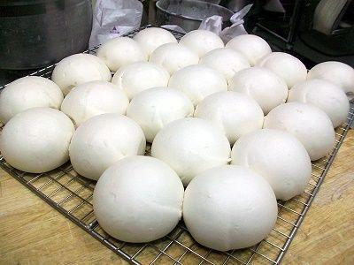 在家蒸馒头,到底蒸多长时间合适,馒头店老板教你正确做法与技巧