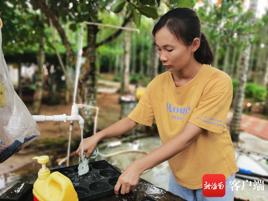 三亚建档立卡户李美玲：昔日贫困户今朝美食摊