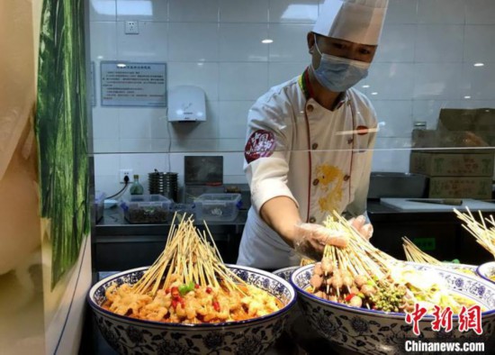 用美食推动消费回暖川苏陕湘四地小吃长沙“揽客”